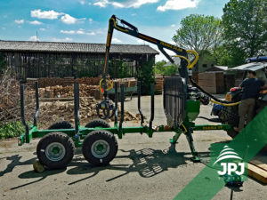 vyvážačka dreva Farma CT 4,6 - 7 S