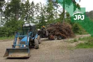 Malotraktor BCS a vyvážečka Vahva Jussi 1500_400 pre obecné lesy