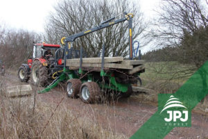 Profesionálne vyvážacie vlek FARMA CT 7-10 G2 a traktor Zetor