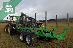 profesionálne vyvážacie vlek FARMA CT 8,5-12G2 pre traktor John Deere